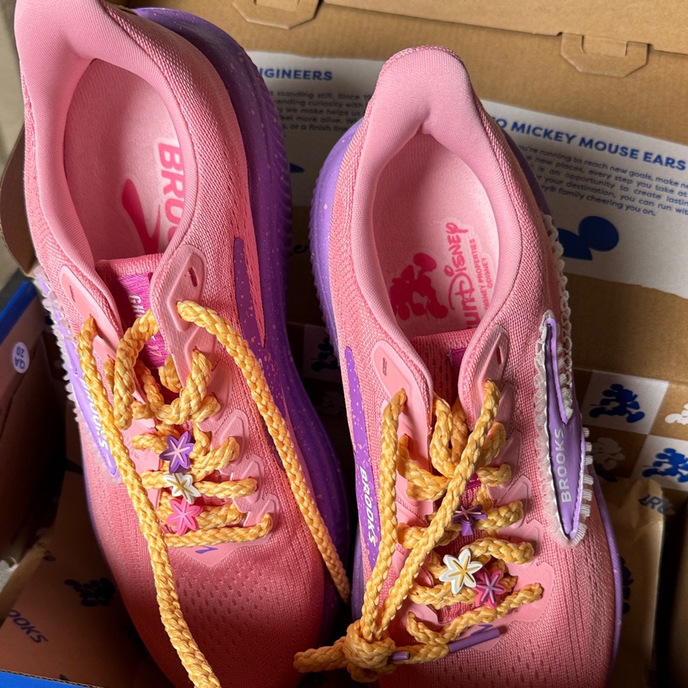 Brooks Women’s Ghost 17 Rapunzel Sneakers - Purple and White - Picture 7 of 7